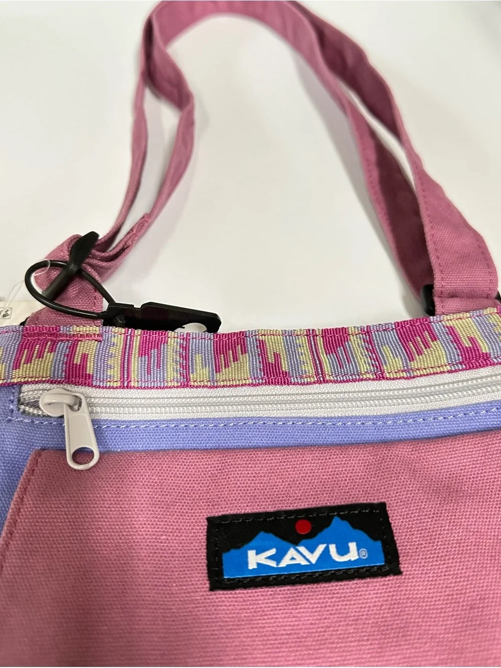 Kavu Keeper Fruit Frenzy Crossbody Bag 2023 917-2228 Peach Blue Plum